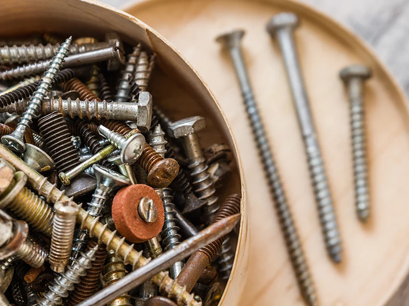 Produttore di bulloni - Concetto di base dei bulloni a doppia testa (filo intero).